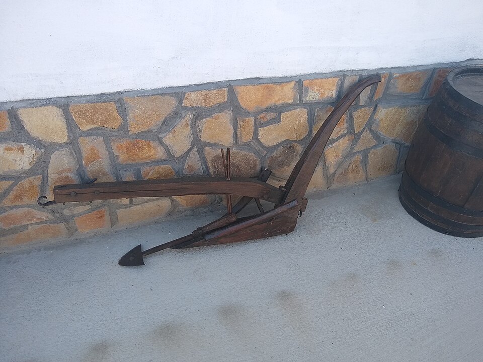 लकड़ी के हल से लेकर आधुनिक पावर टिलर तक कितने बदले पहाड़ों में खेती के तौर-तरीके?