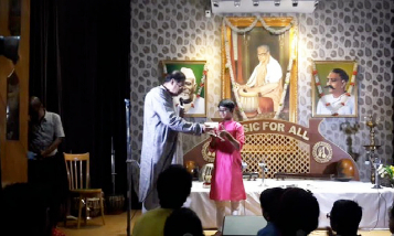 शहीदों के शहर में सरोद का शोर: क्यों खास है शाहजहांपुर का यह 100 साल पुराना घराना?