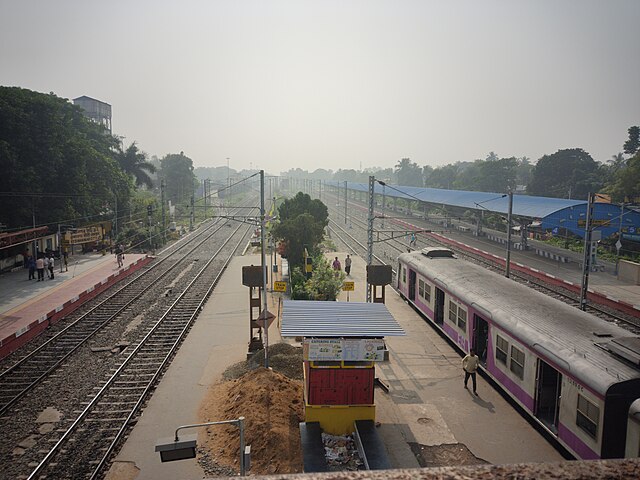 रेलवे फाटक पर इंतज़ार अब होगा खत्म! कसराक ओवरब्रिज की मंजूरी ने दी शाहजहांपुर को नई रफ़्तार।