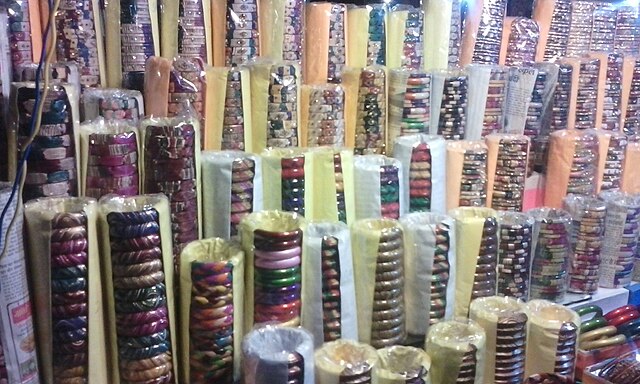 नदी की रेत से कांच की चमक तक: क्या शाहजहांपुर की मिट्टी में छिपा है 'सोना'?